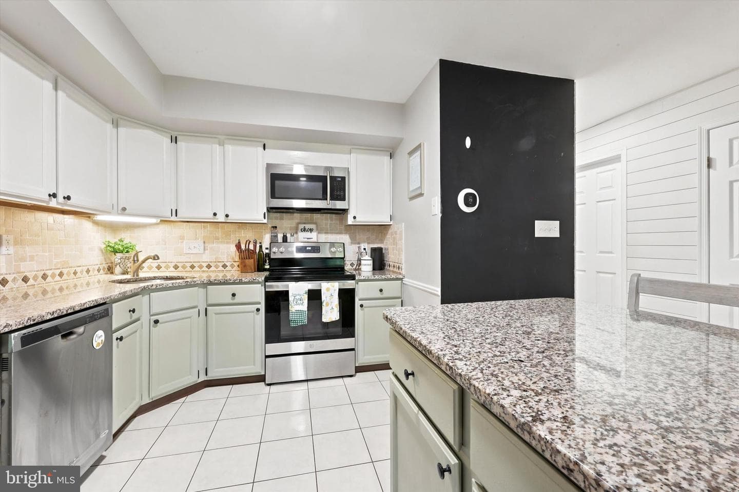 1603 N Glen Drive #1603 photo 7