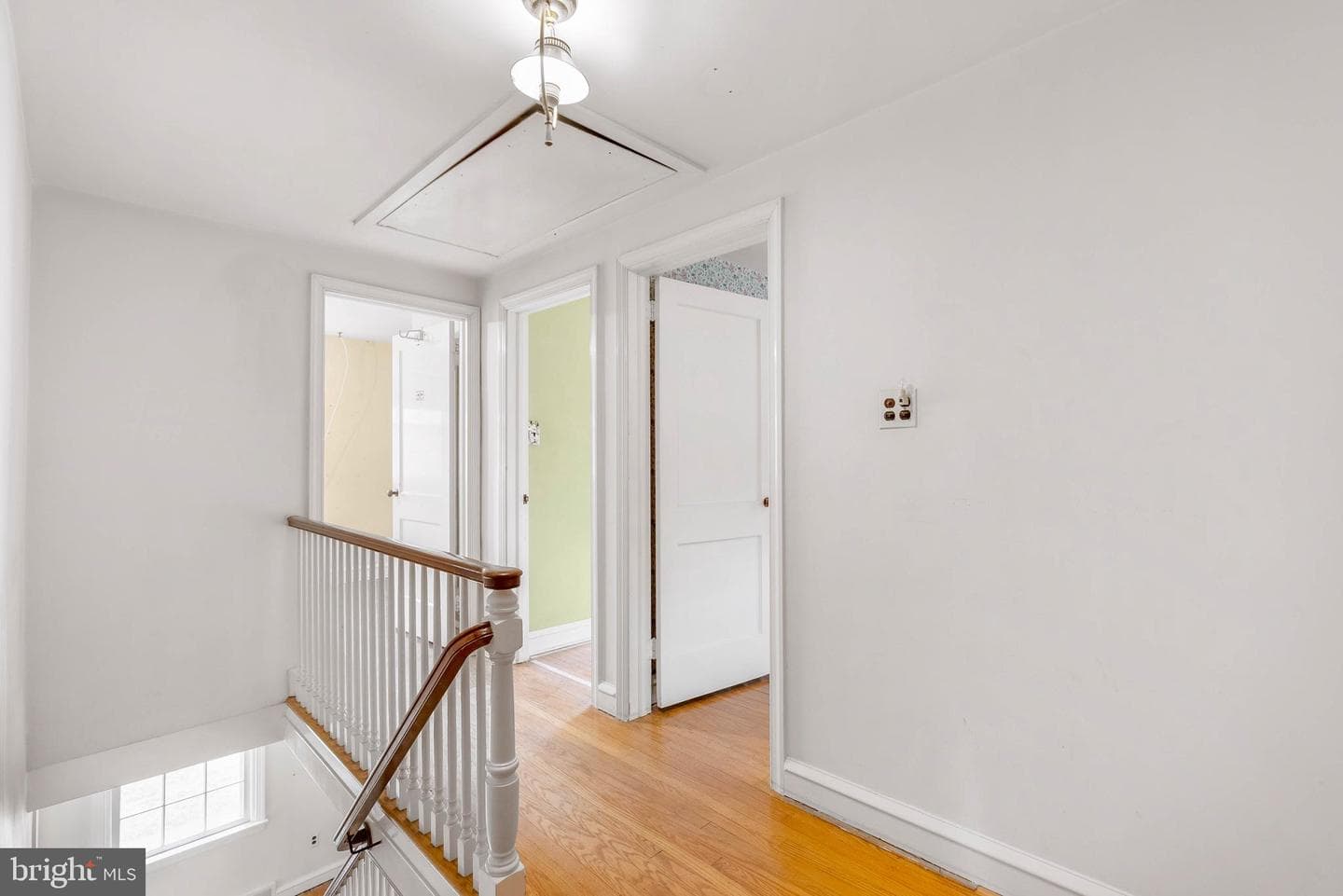 402 Hawthorne Road photo 11