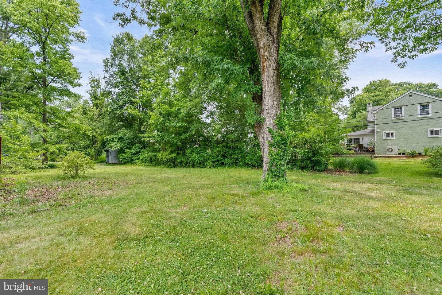 402 Hawthorne Road photo 22
