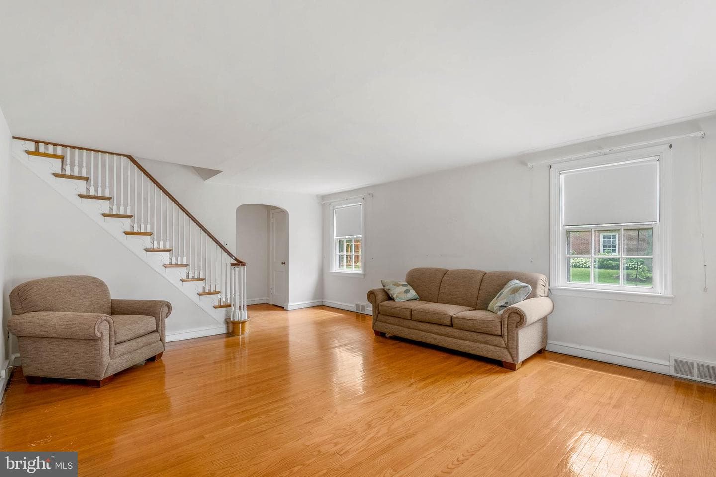 402 Hawthorne Road photo 4