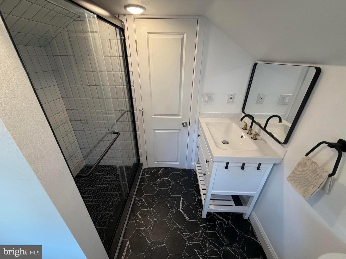 606 Valley Road photo 44