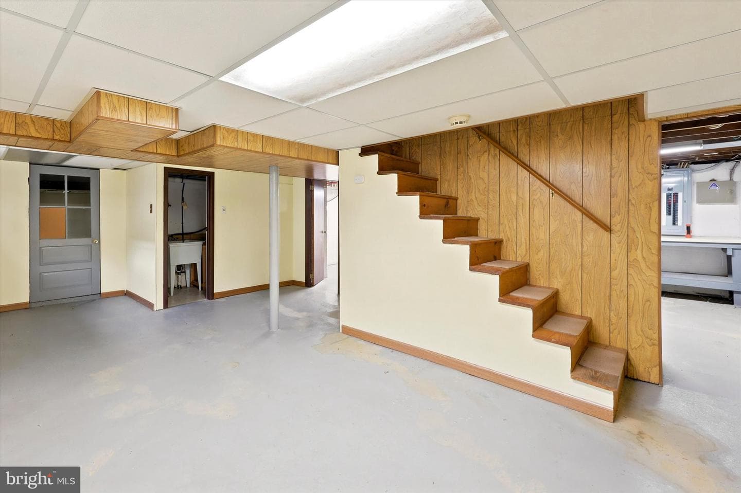 103 Wellington Road photo 22