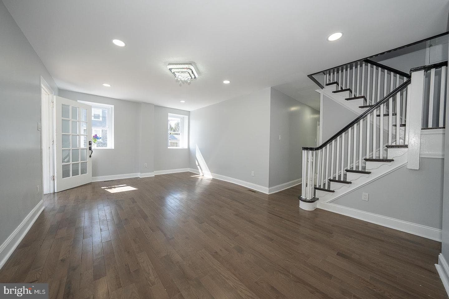 100 Englewood Road photo 15