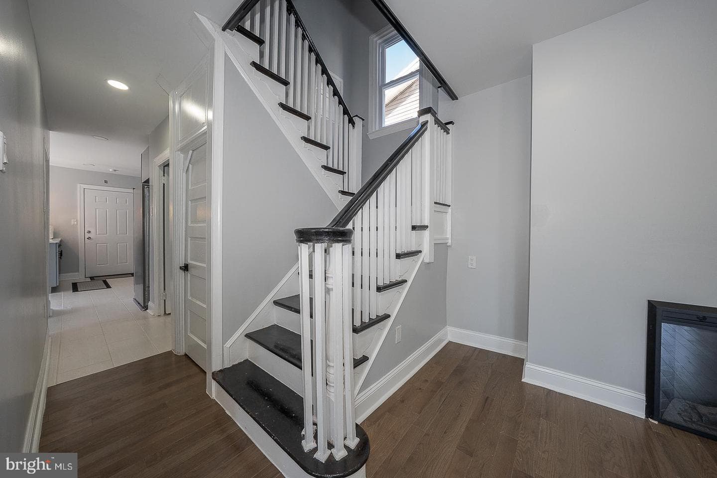 100 Englewood Road photo 34