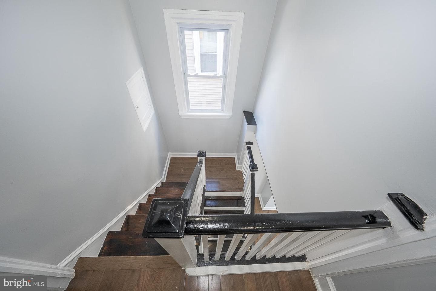 100 Englewood Road photo 35