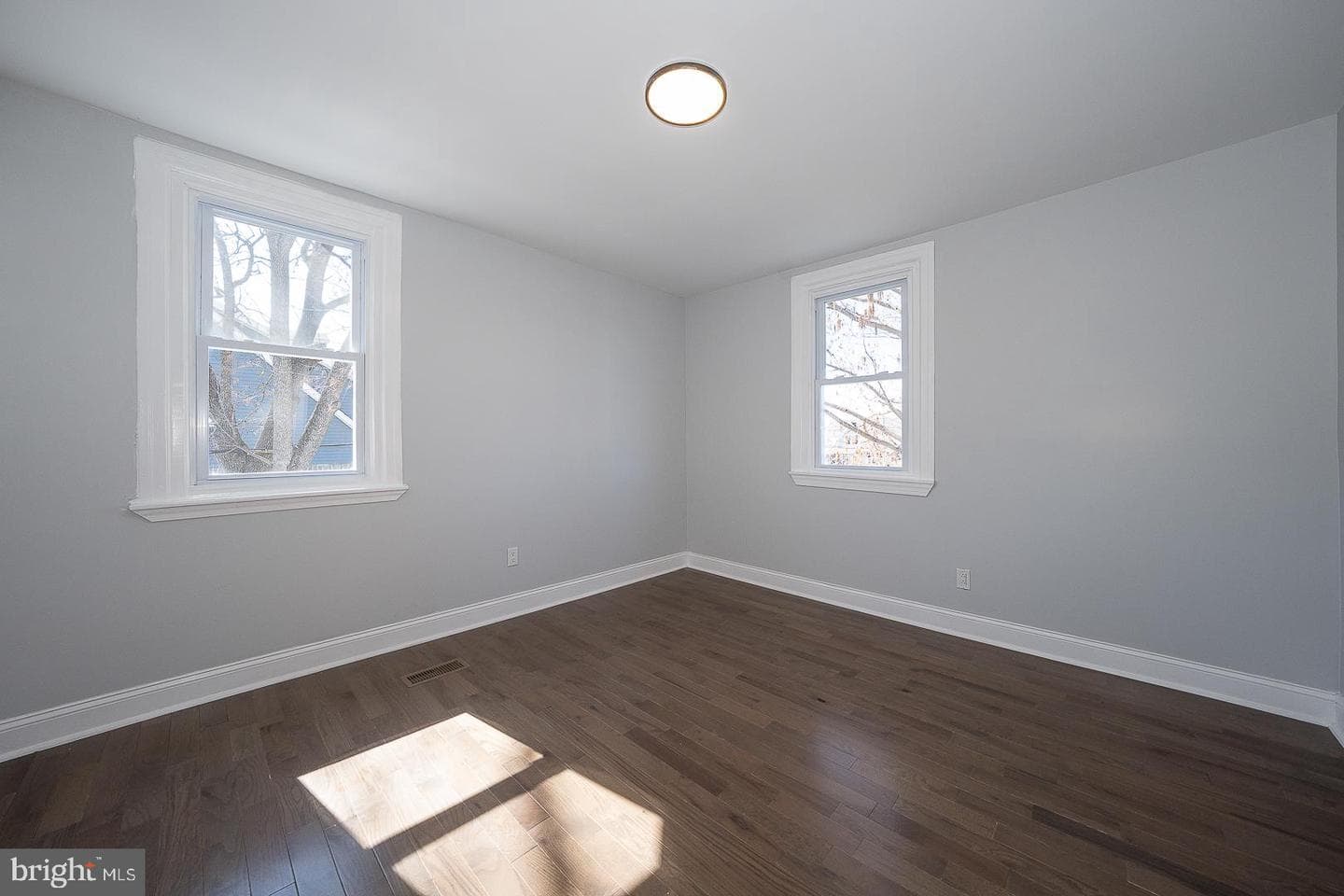 100 Englewood Road photo 39
