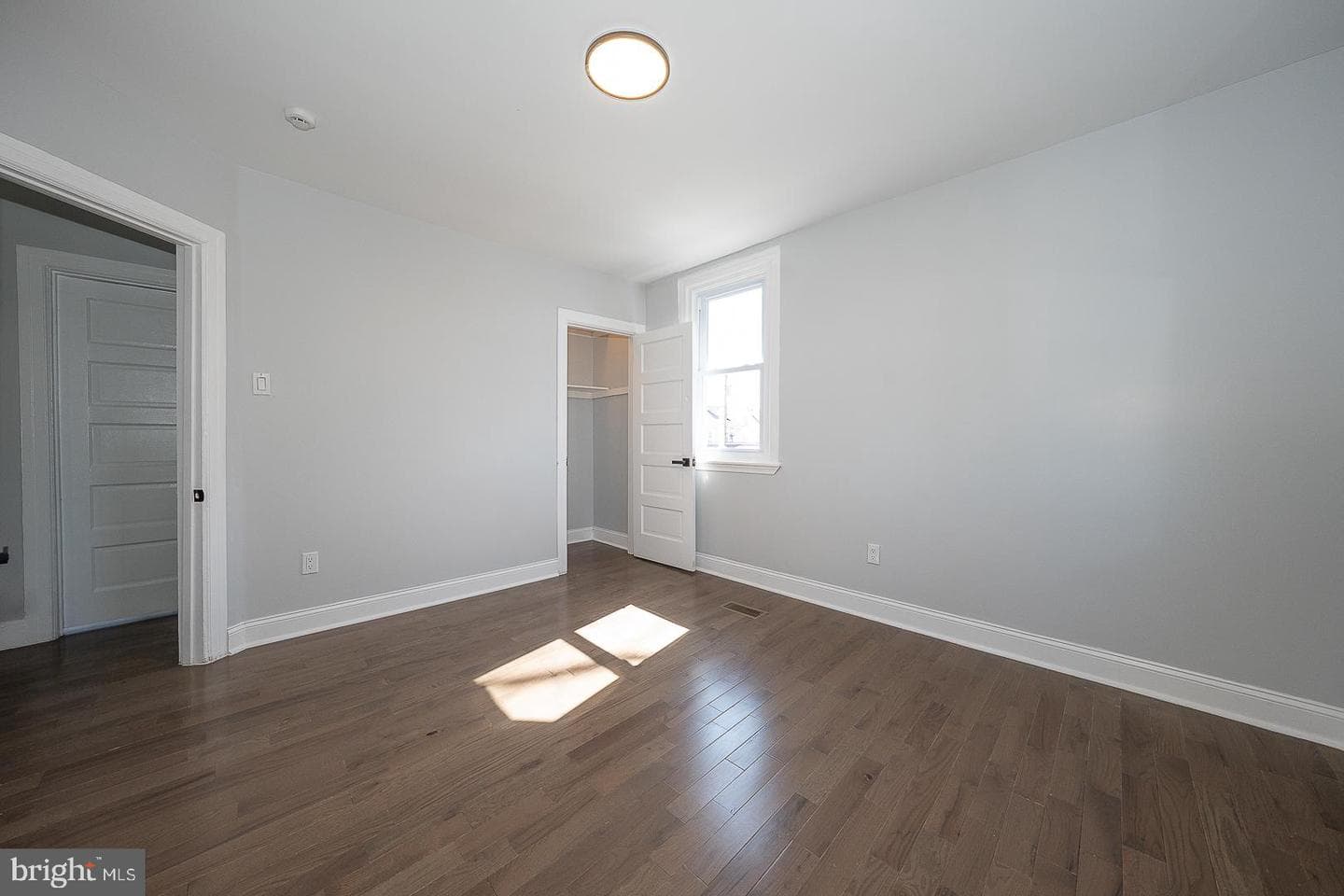 100 Englewood Road photo 41