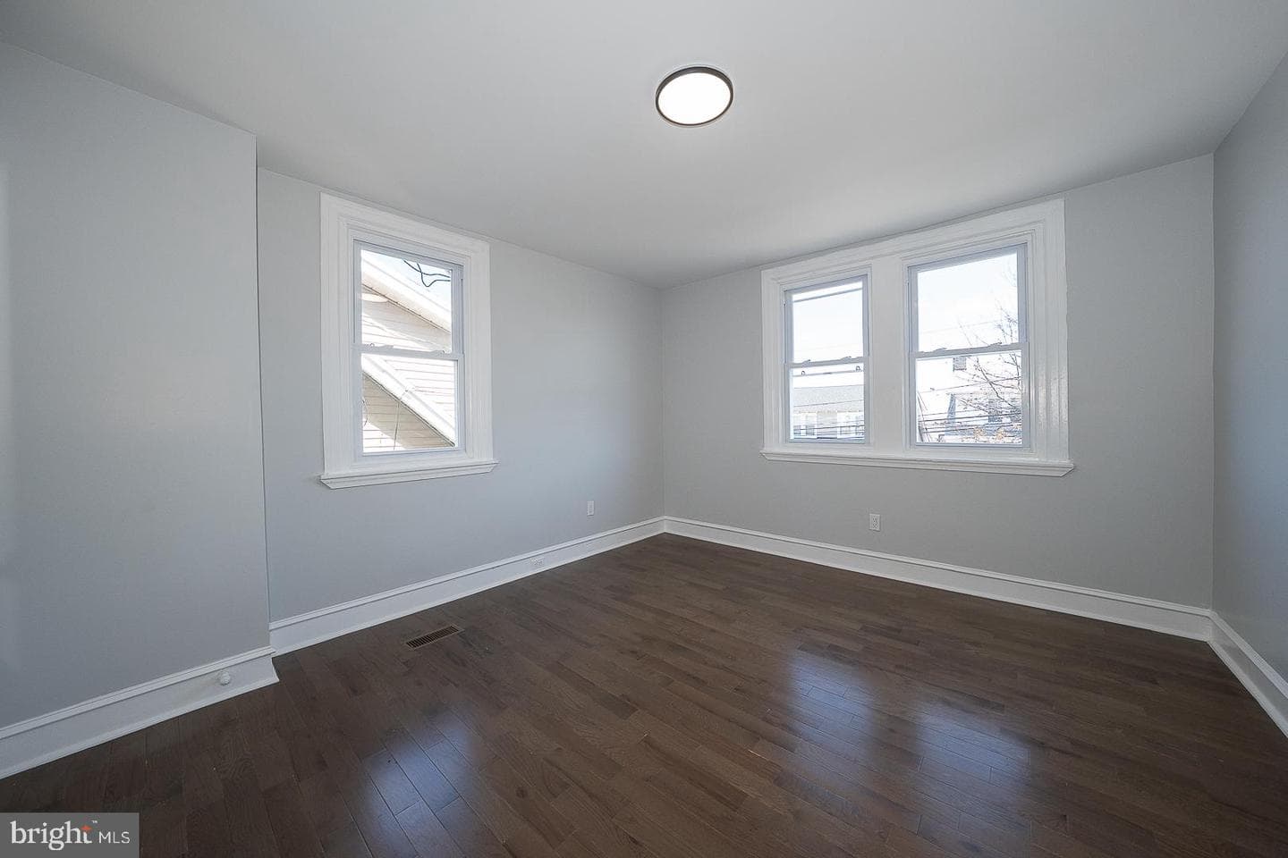 100 Englewood Road photo 45