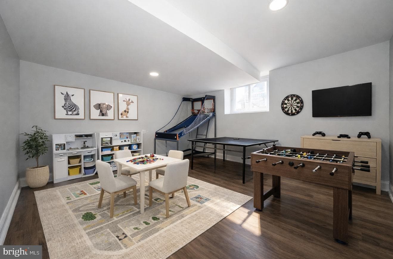 100 Englewood Road photo 5