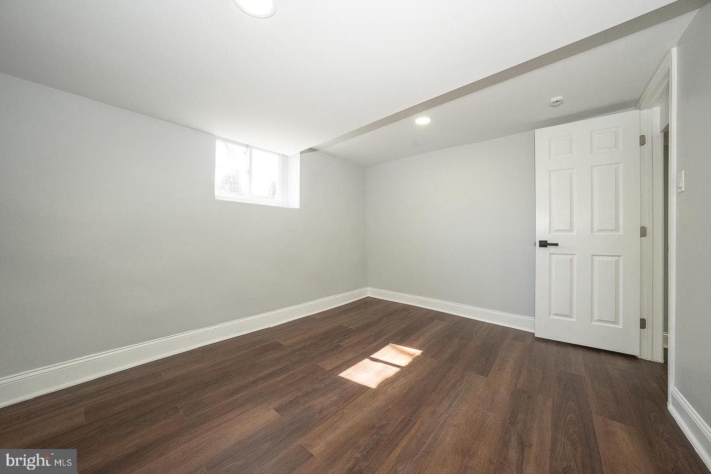 100 Englewood Road photo 60
