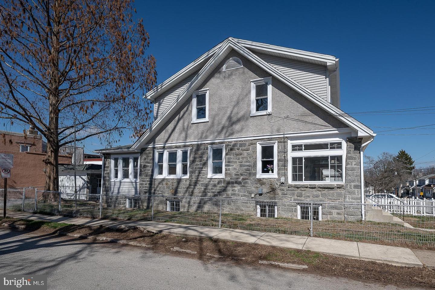 100 Englewood Road photo 74