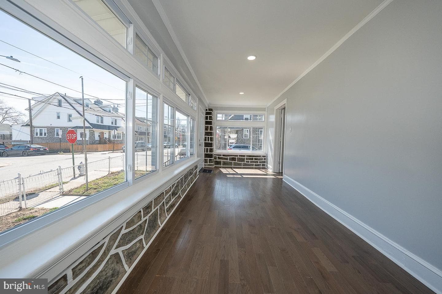 100 Englewood Road photo 8