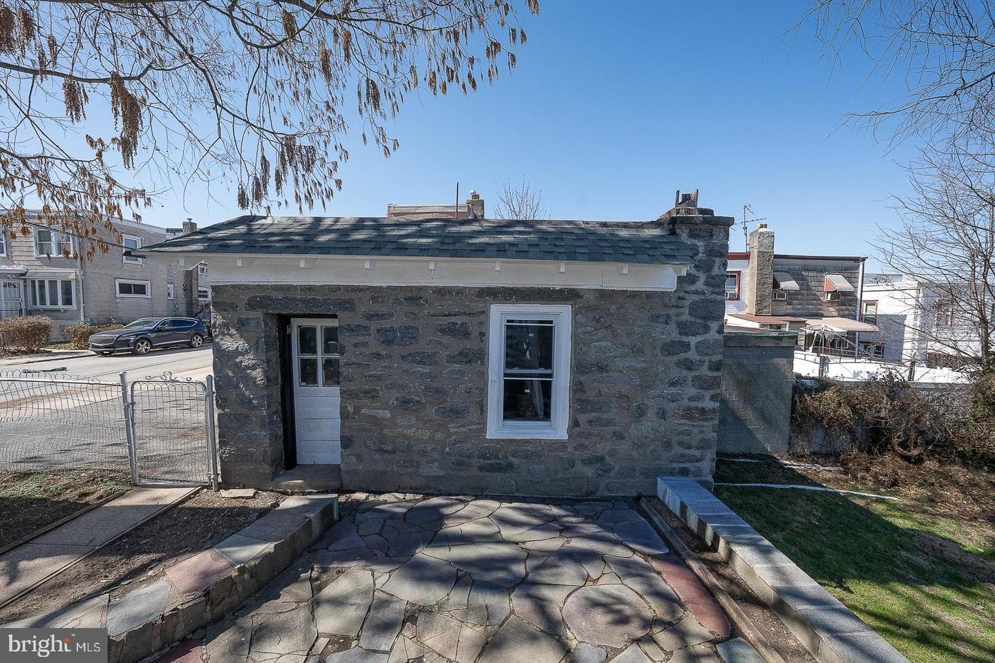 100 Englewood Road photo 81