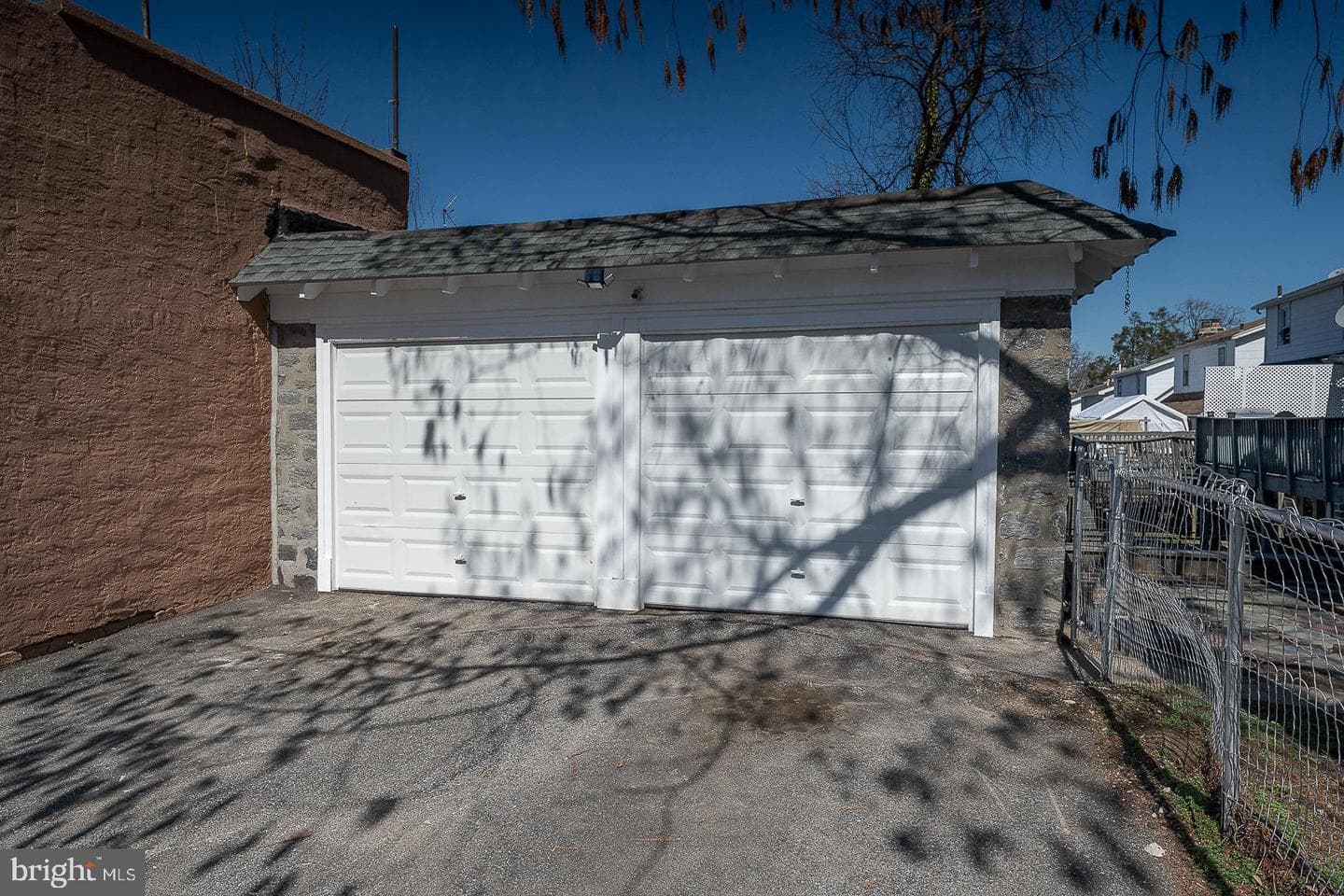 100 Englewood Road photo 89