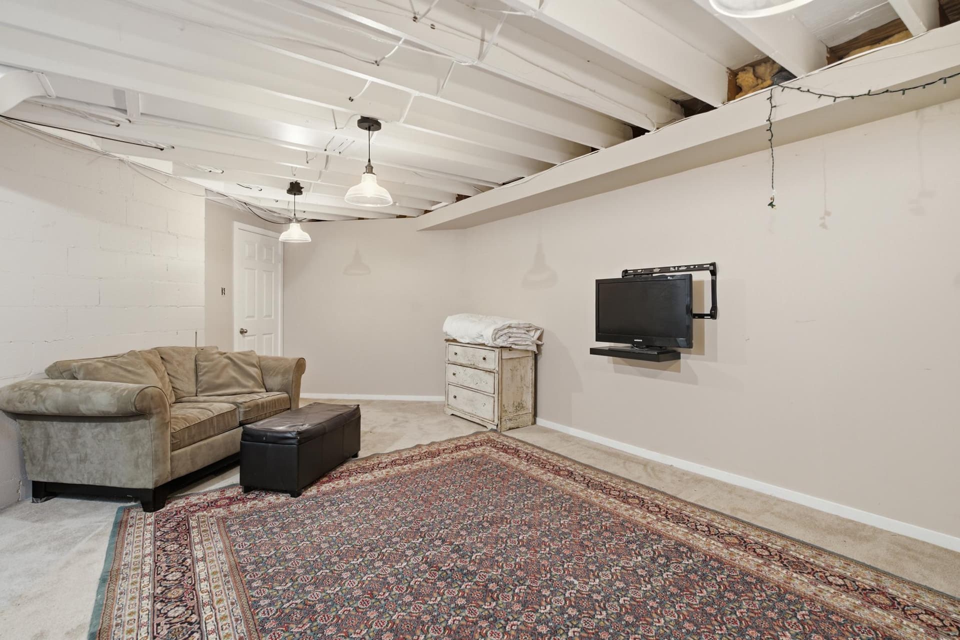 138 Montrose Avenue #26 photo 29