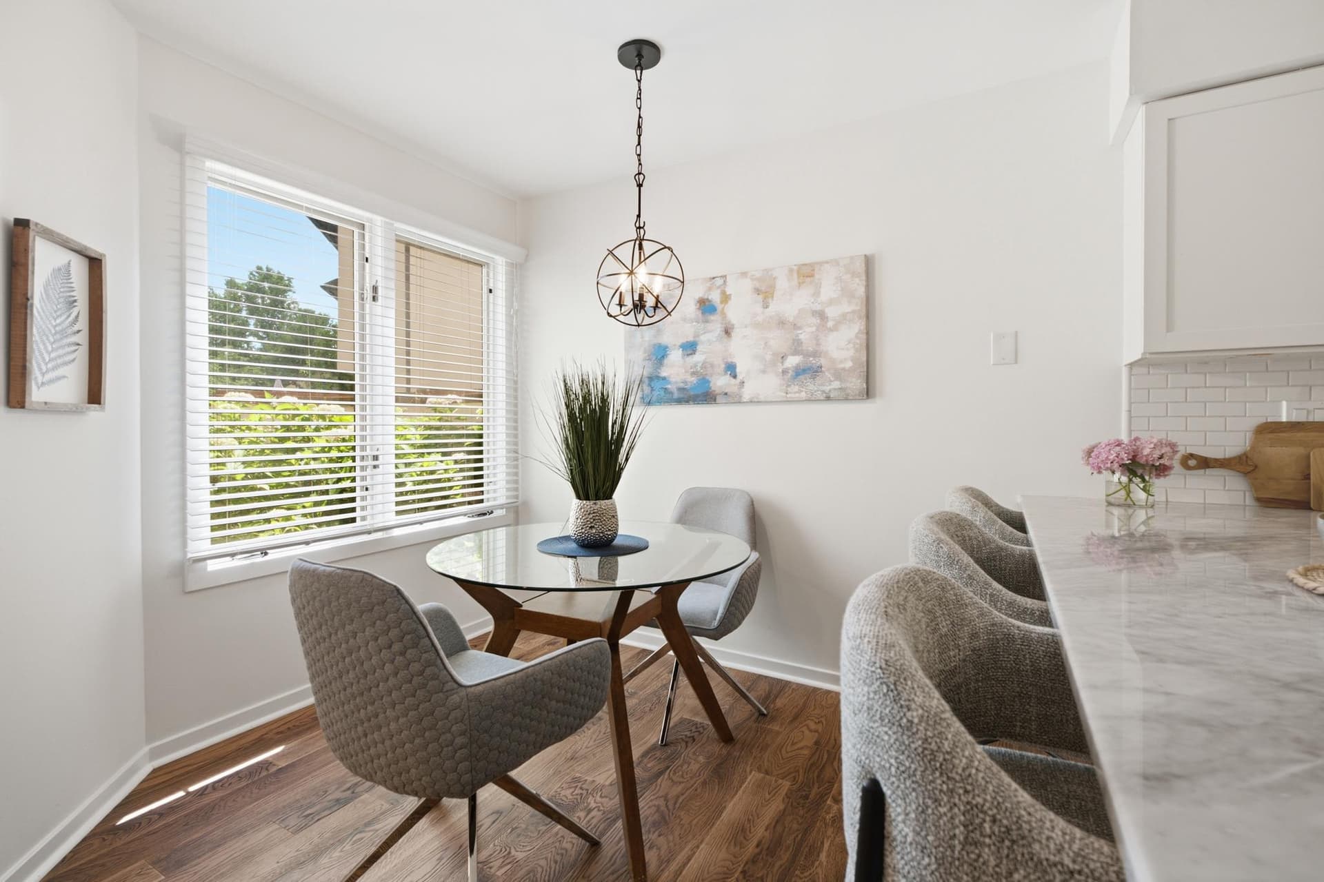 138 Montrose Avenue #26 photo 6
