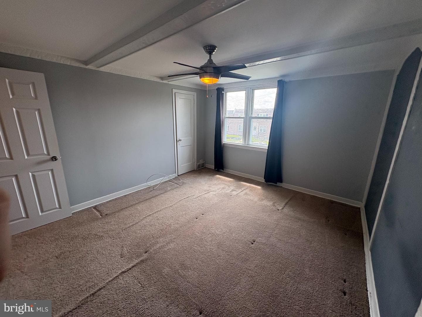 263 W Wyncliffe Avenue photo 19