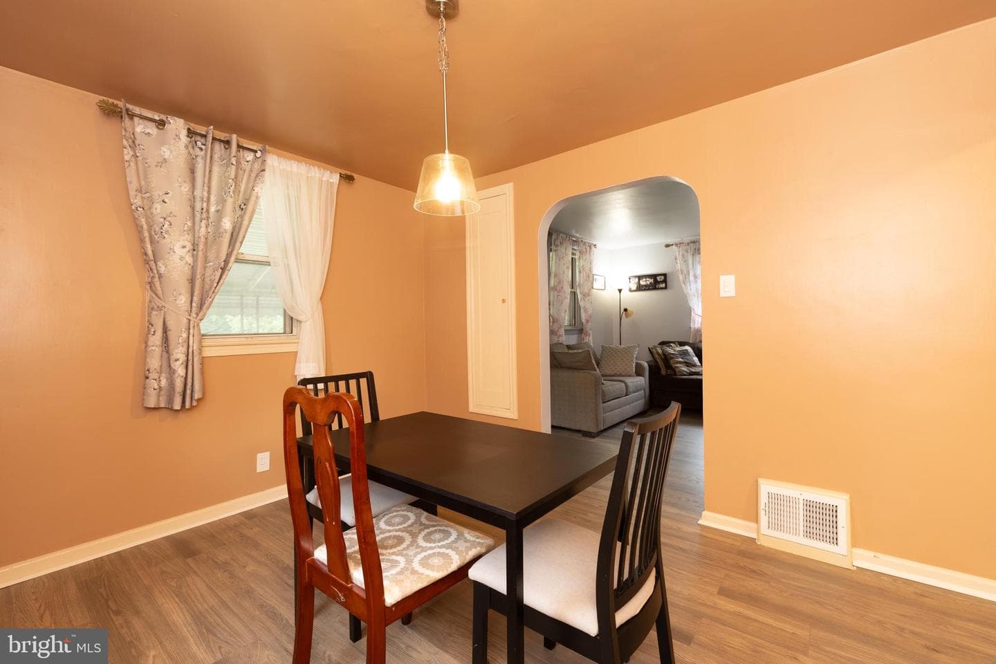 1136 Duncan Avenue photo 15