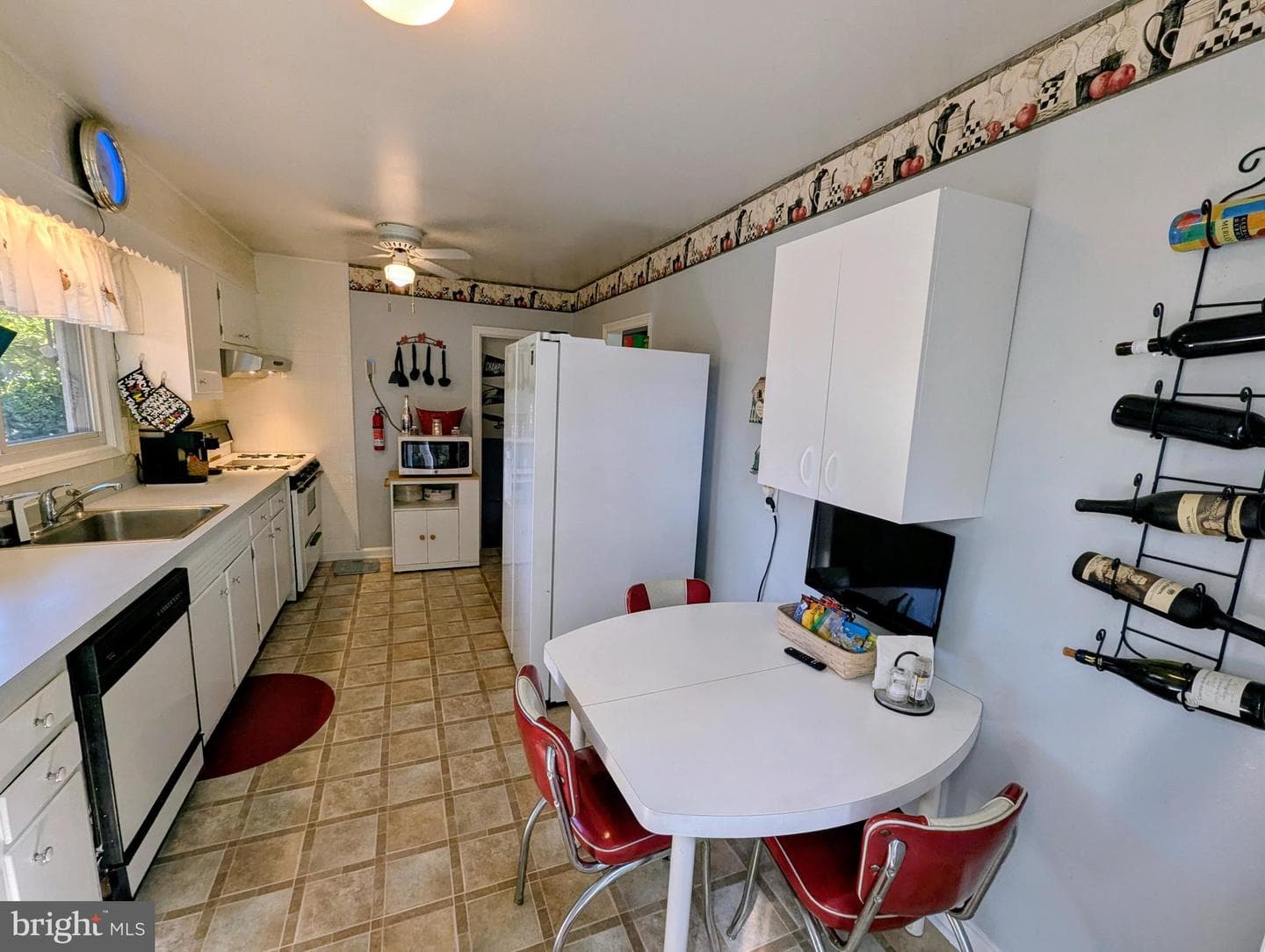 3641 Deepwater Lane photo 11
