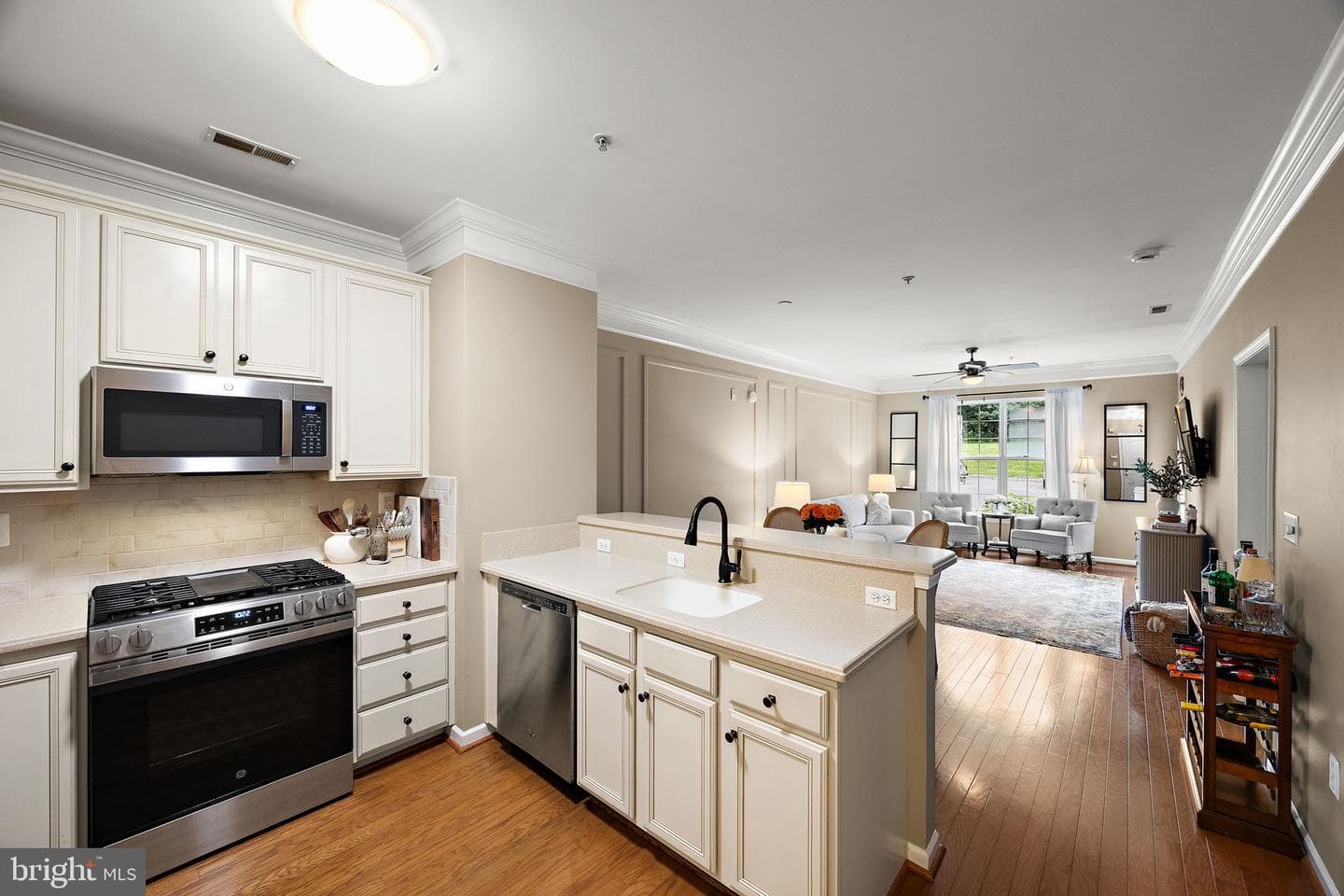 6100 Lydia Hollow Drive photo 4