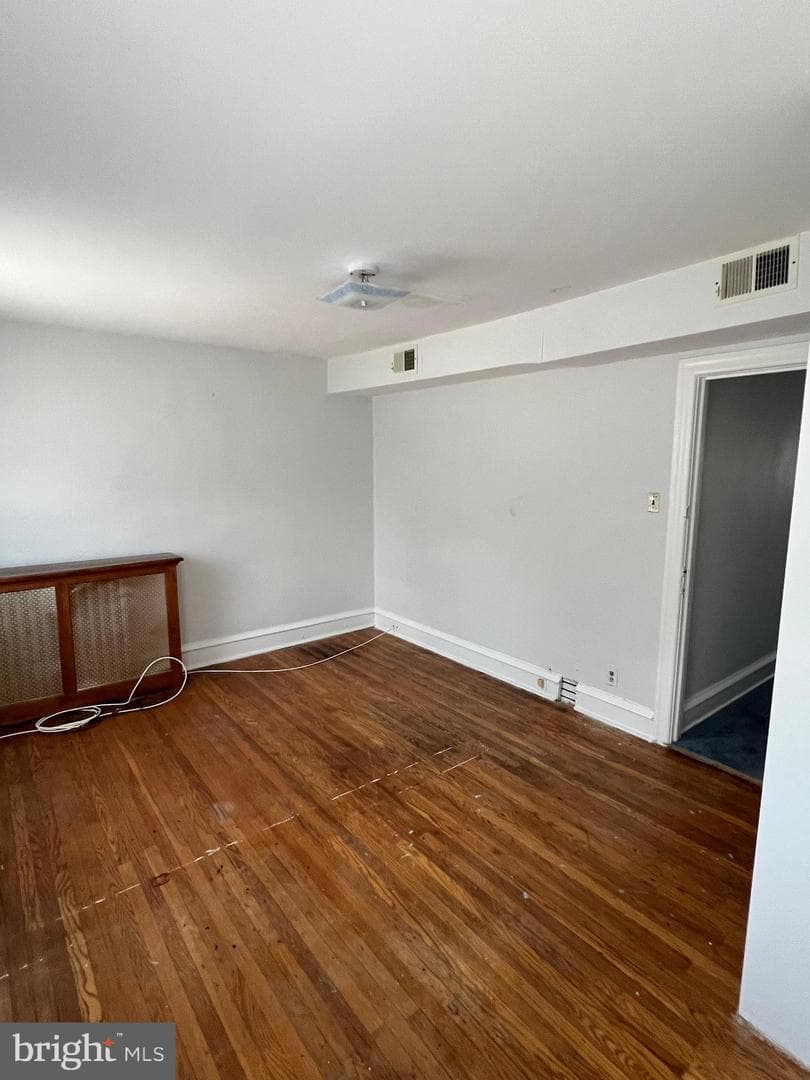 864 Martin Avenue photo 17