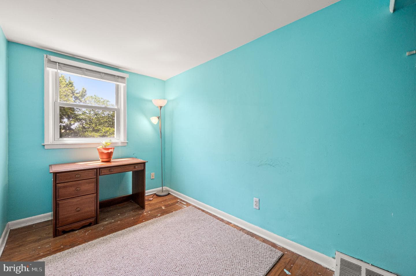 1054 N Academy Avenue photo 12