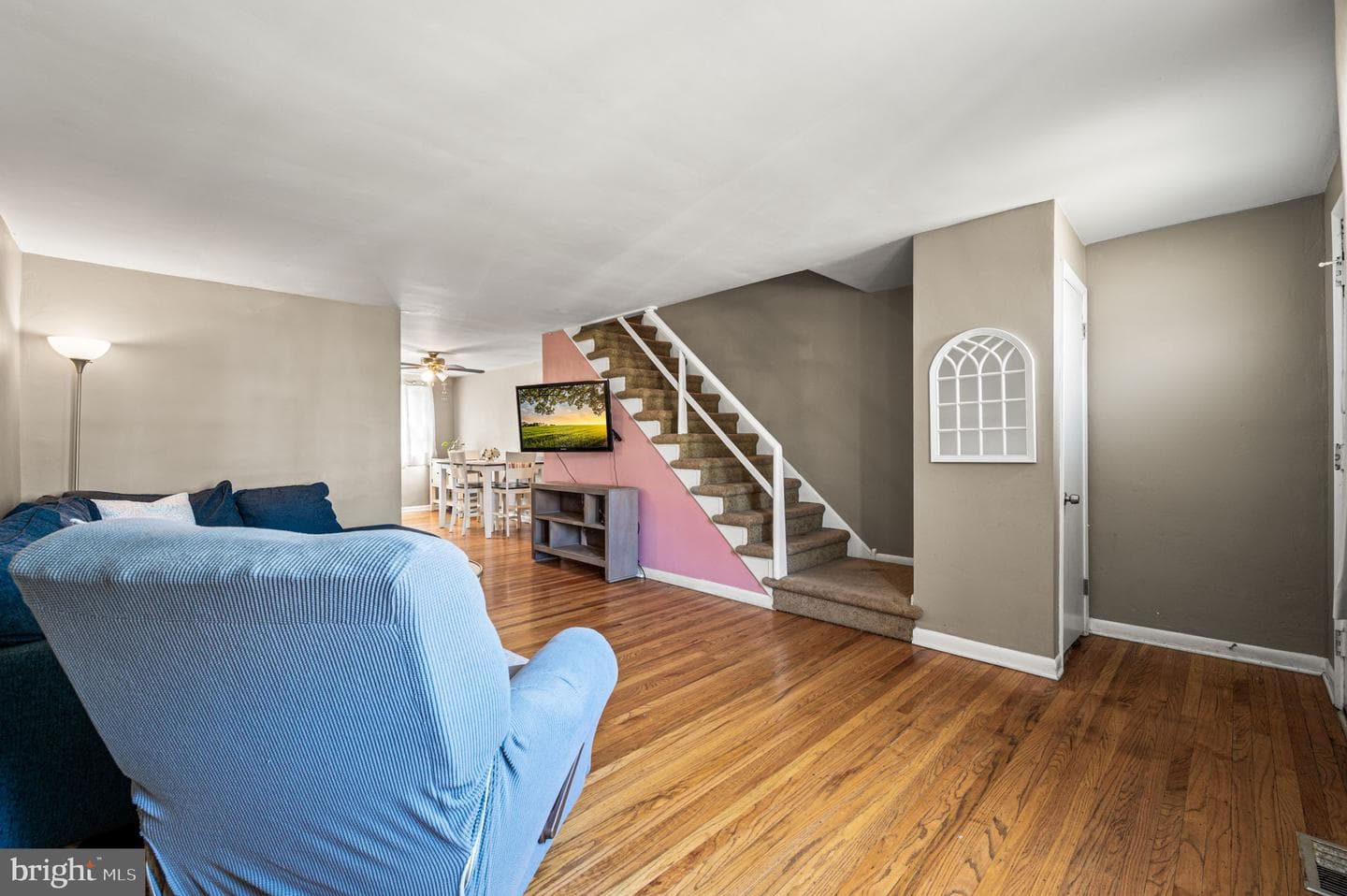 1054 N Academy Avenue photo 3
