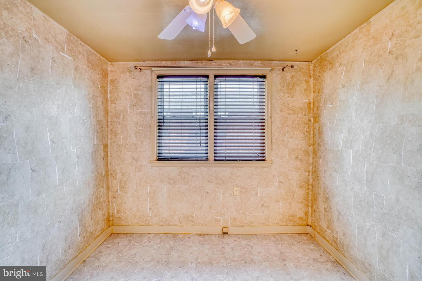 329 Laurel Road photo 28