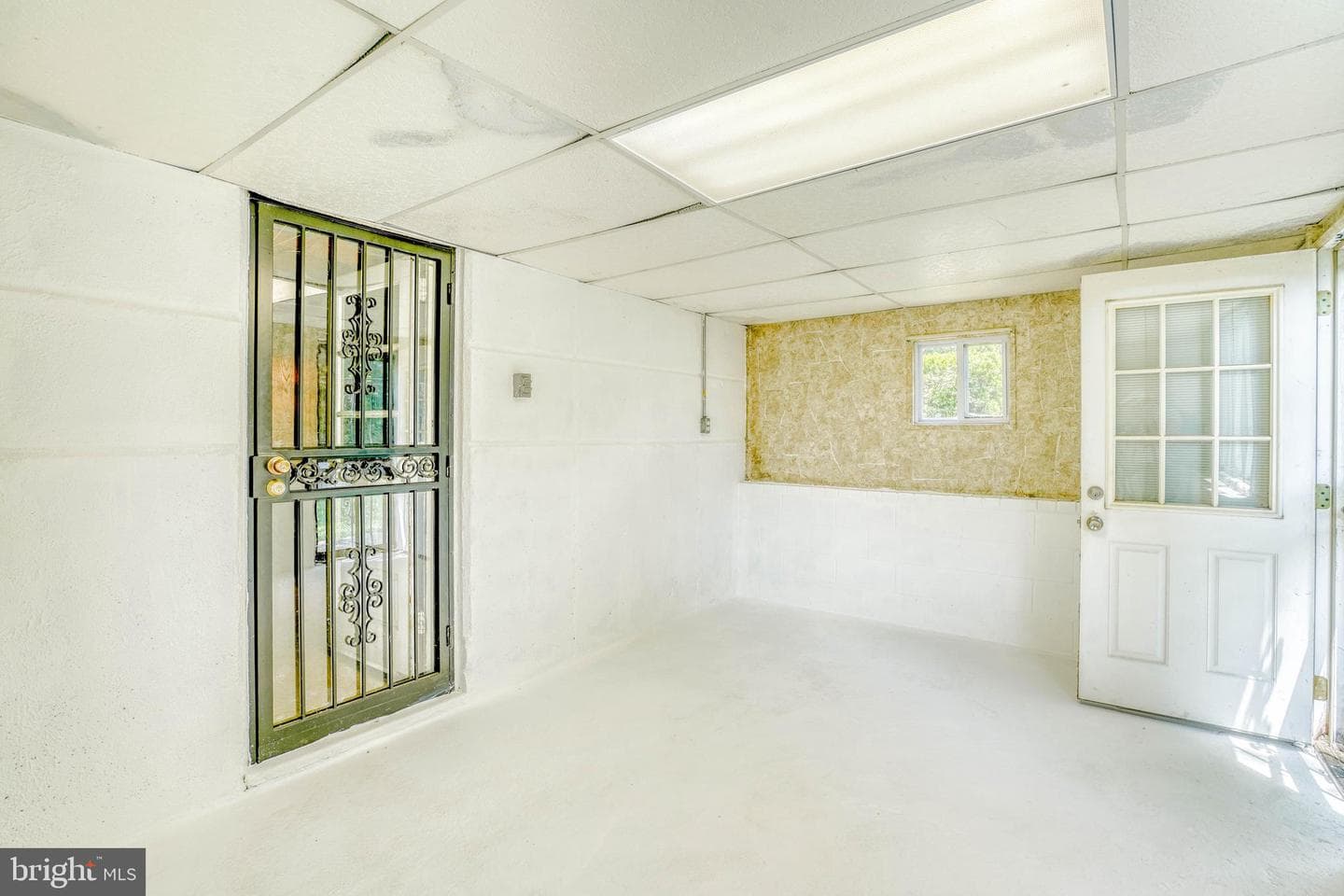 329 Laurel Road photo 35