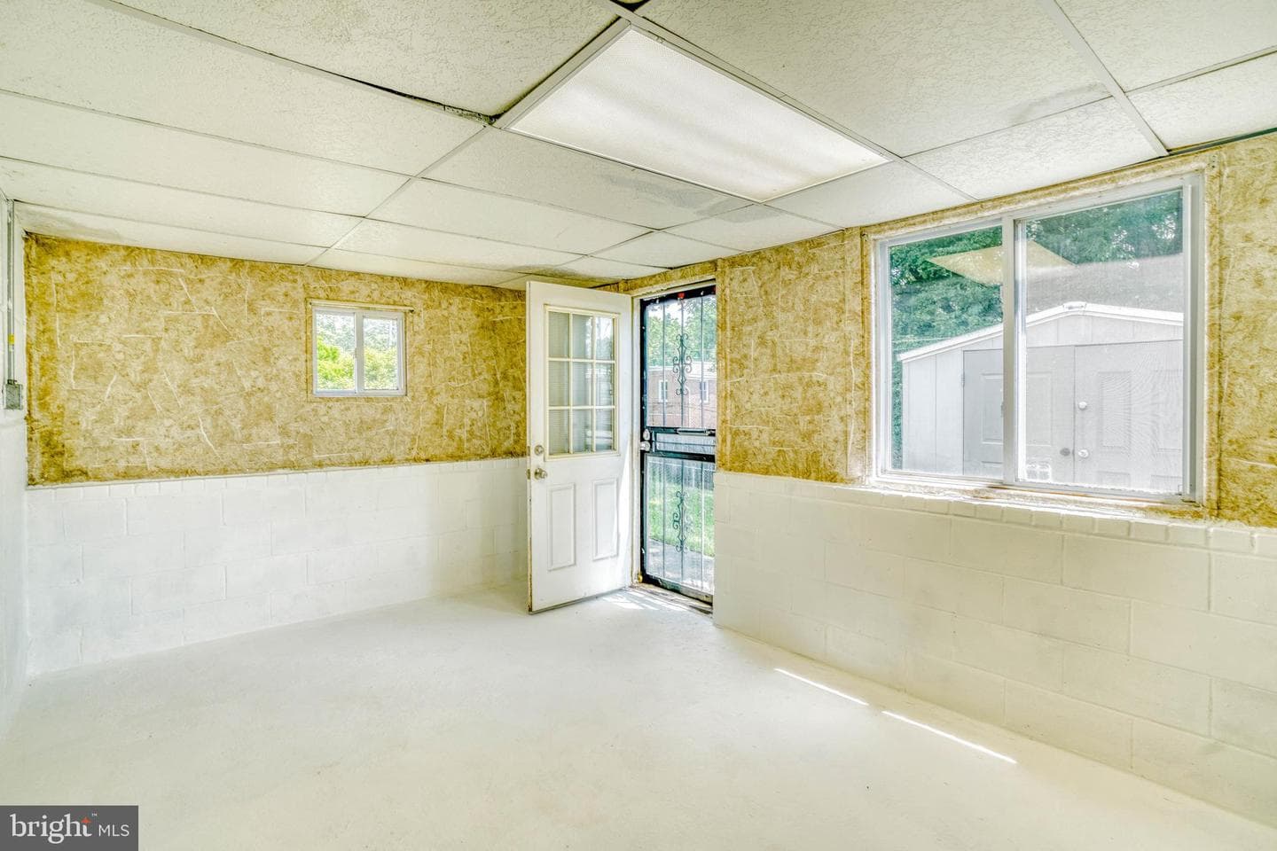 329 Laurel Road photo 36