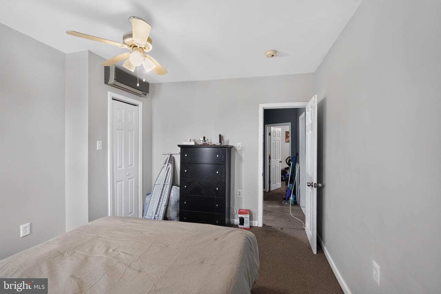 77 E La Crosse Ave photo 29
