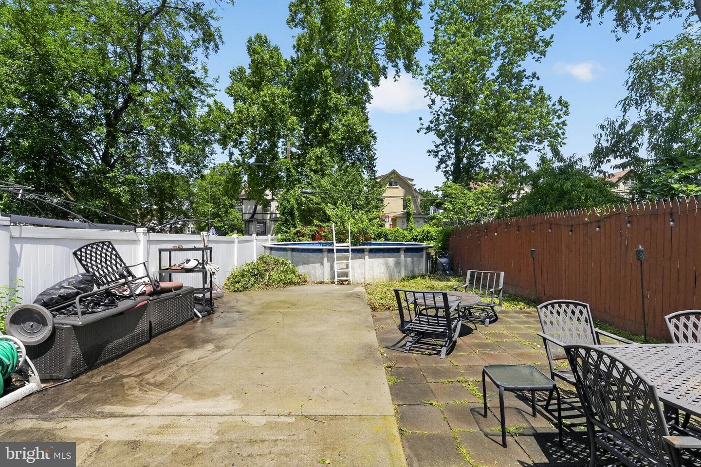 77 E La Crosse Ave photo 3