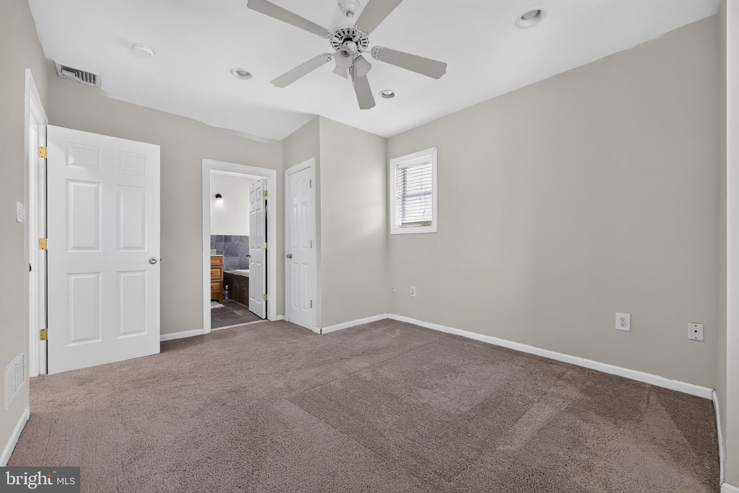 9 E Elbon Road photo 16