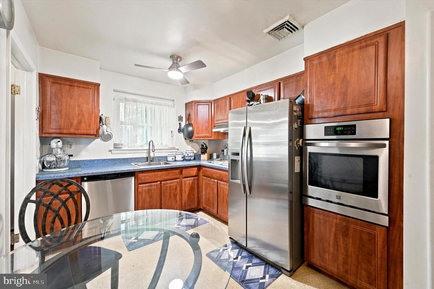 5 Drexel Avenue photo 12