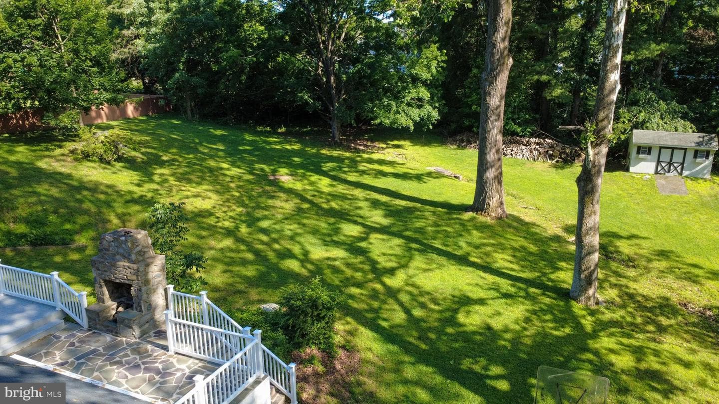 61 Chapel Hill Road photo 3