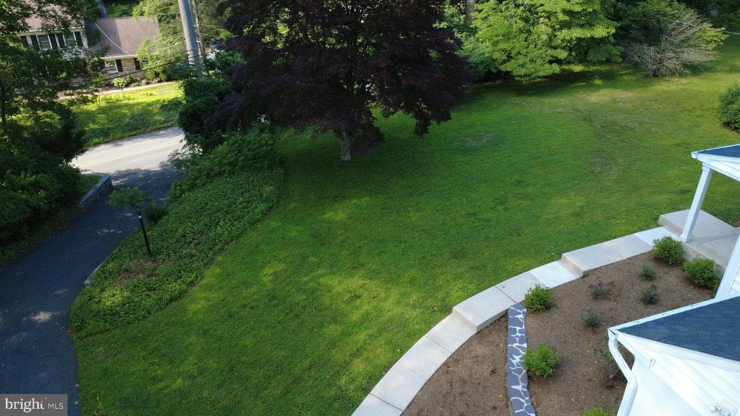 61 Chapel Hill Road photo 4