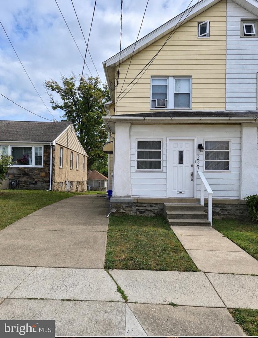 221 Ardmore Avenue, Upper Darby