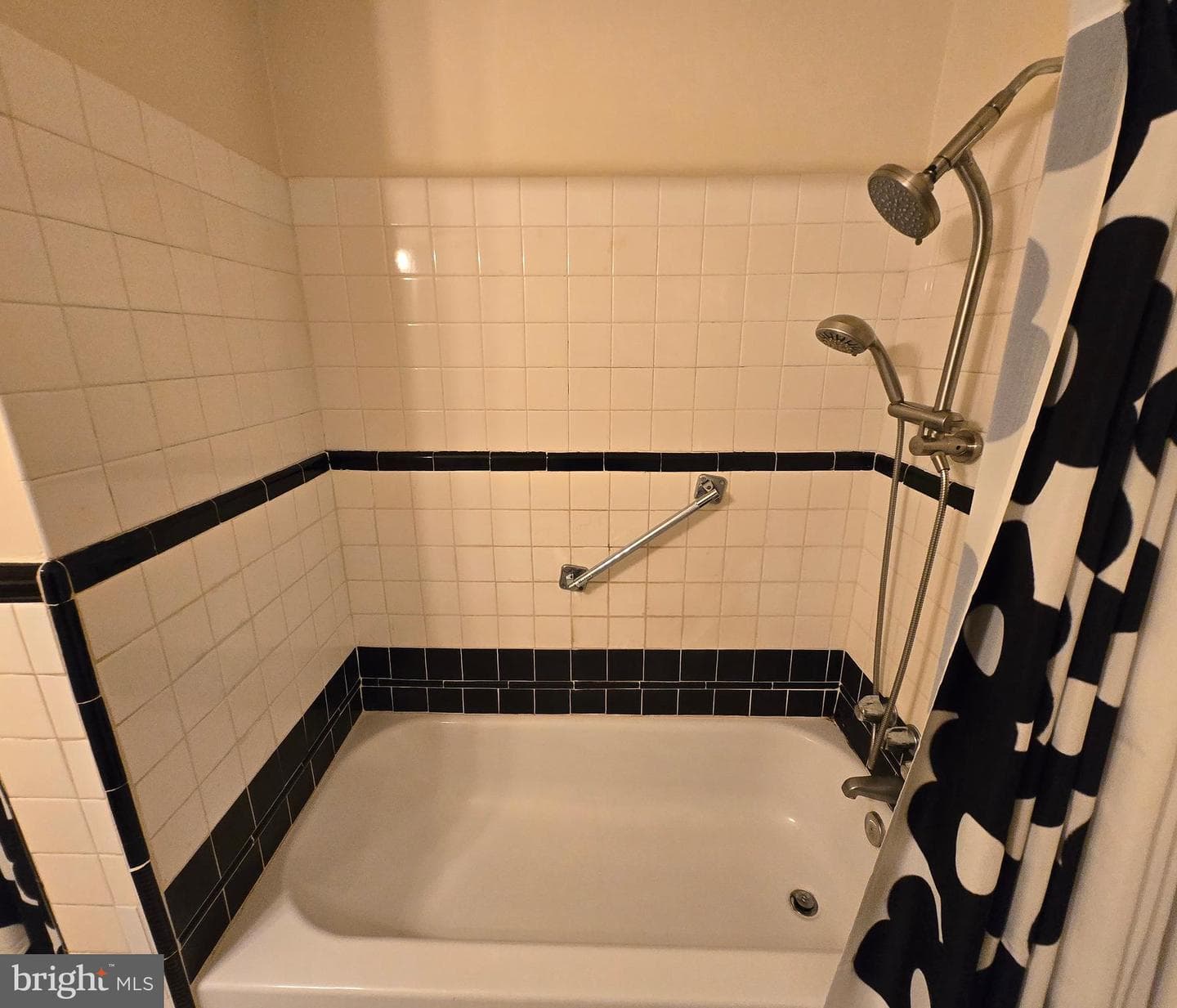 534 Rose Street photo 18