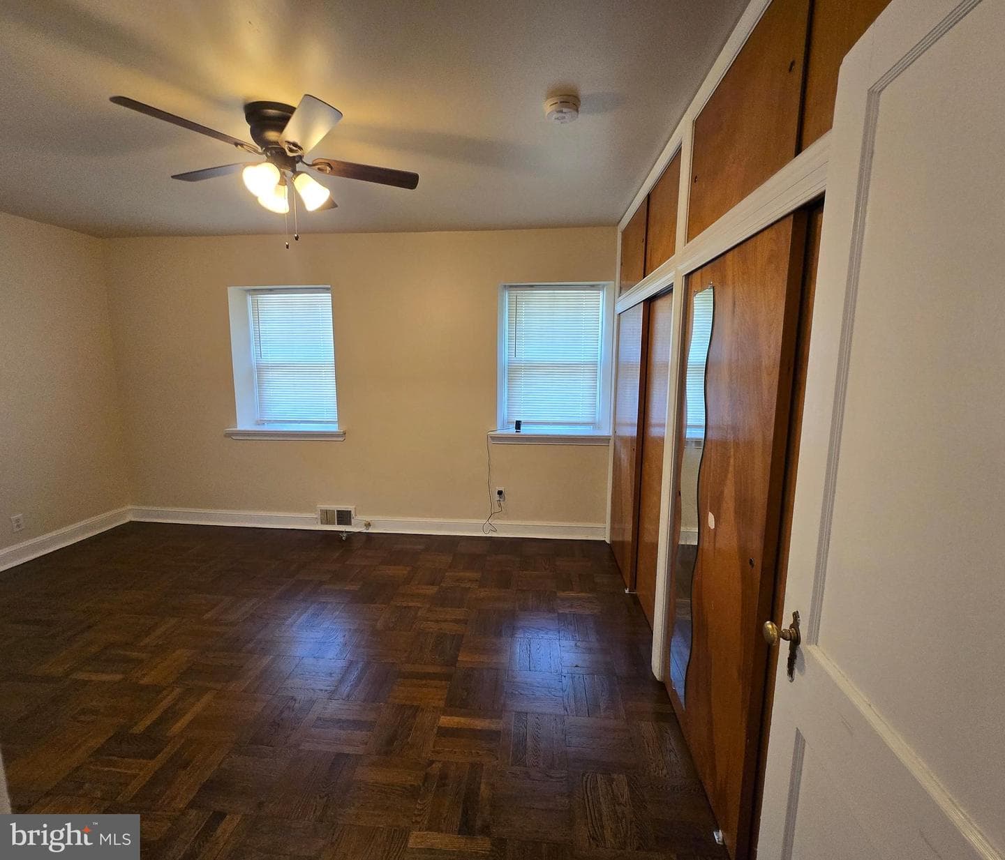 534 Rose Street photo 27