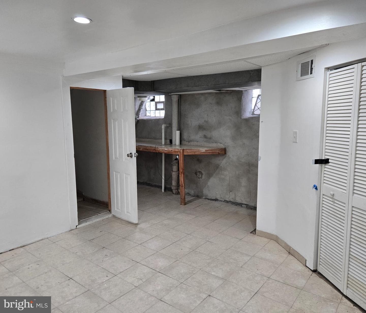 534 Rose Street photo 31