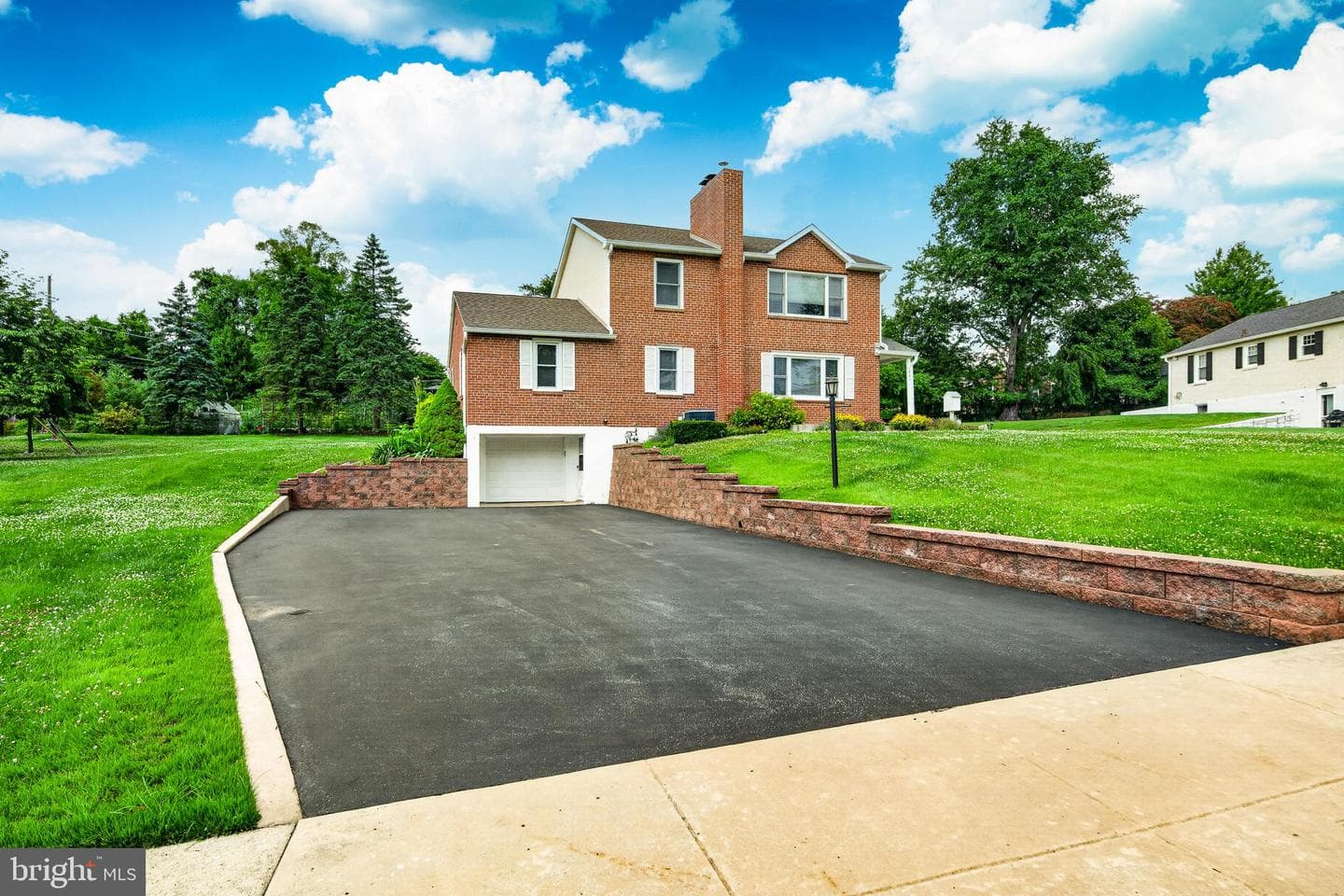 2741 Hillview Road, Broomall