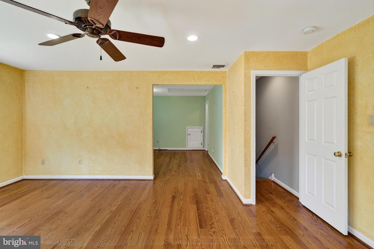 2741 Hillview Road photo 34