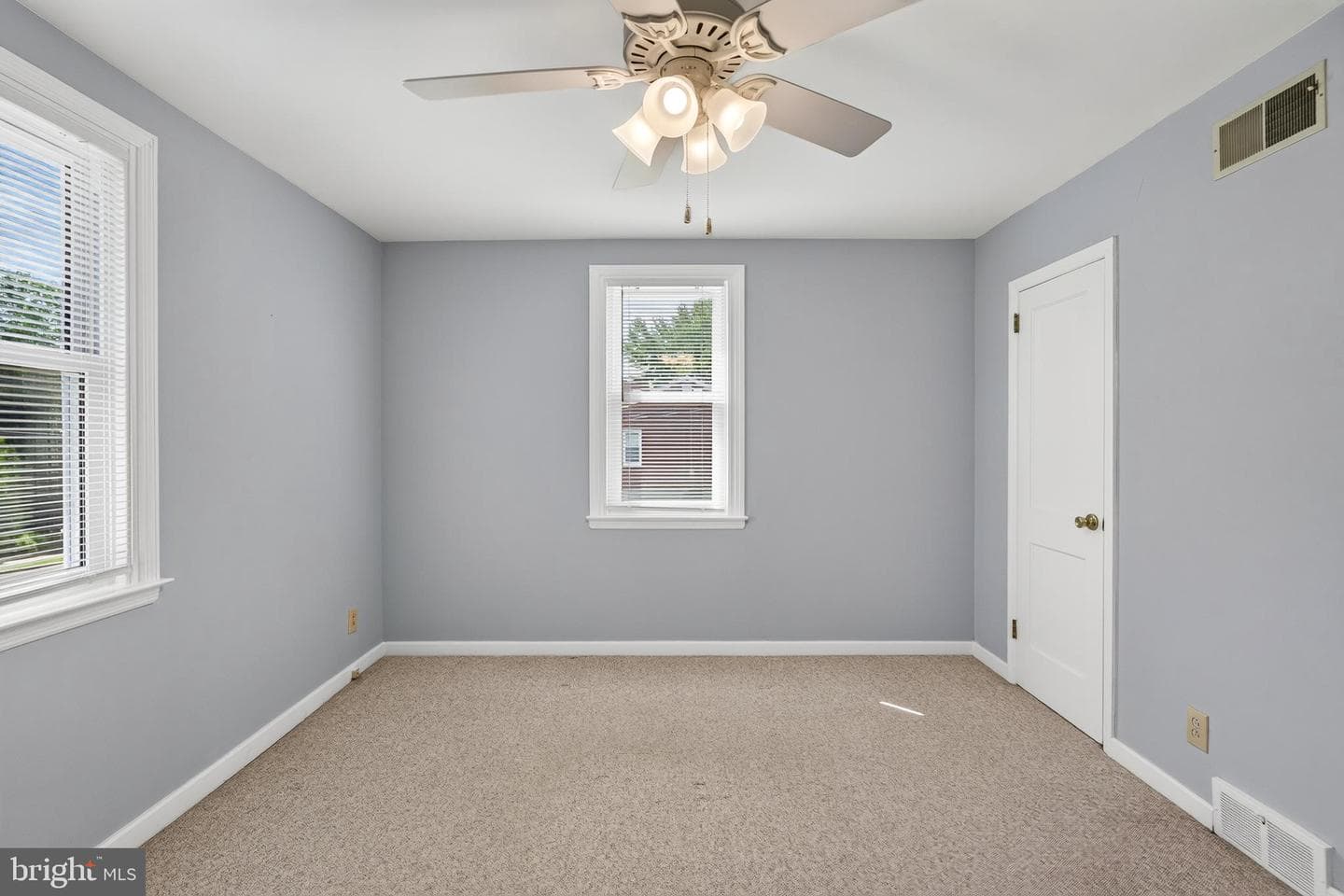 2741 Hillview Road photo 50