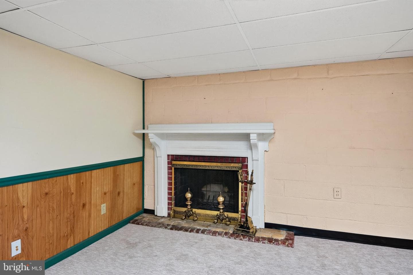 2741 Hillview Road photo 57