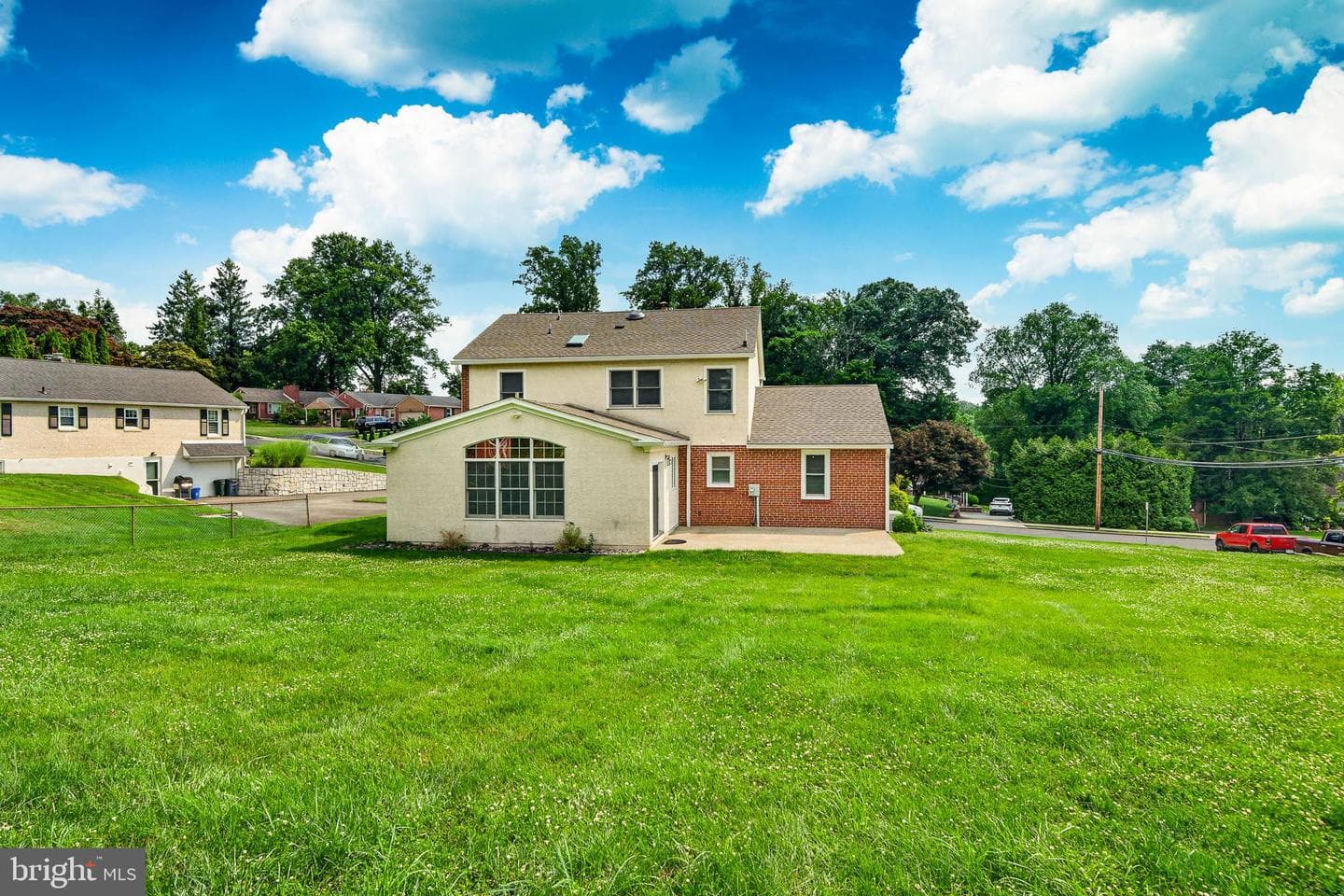 2741 Hillview Road photo 66