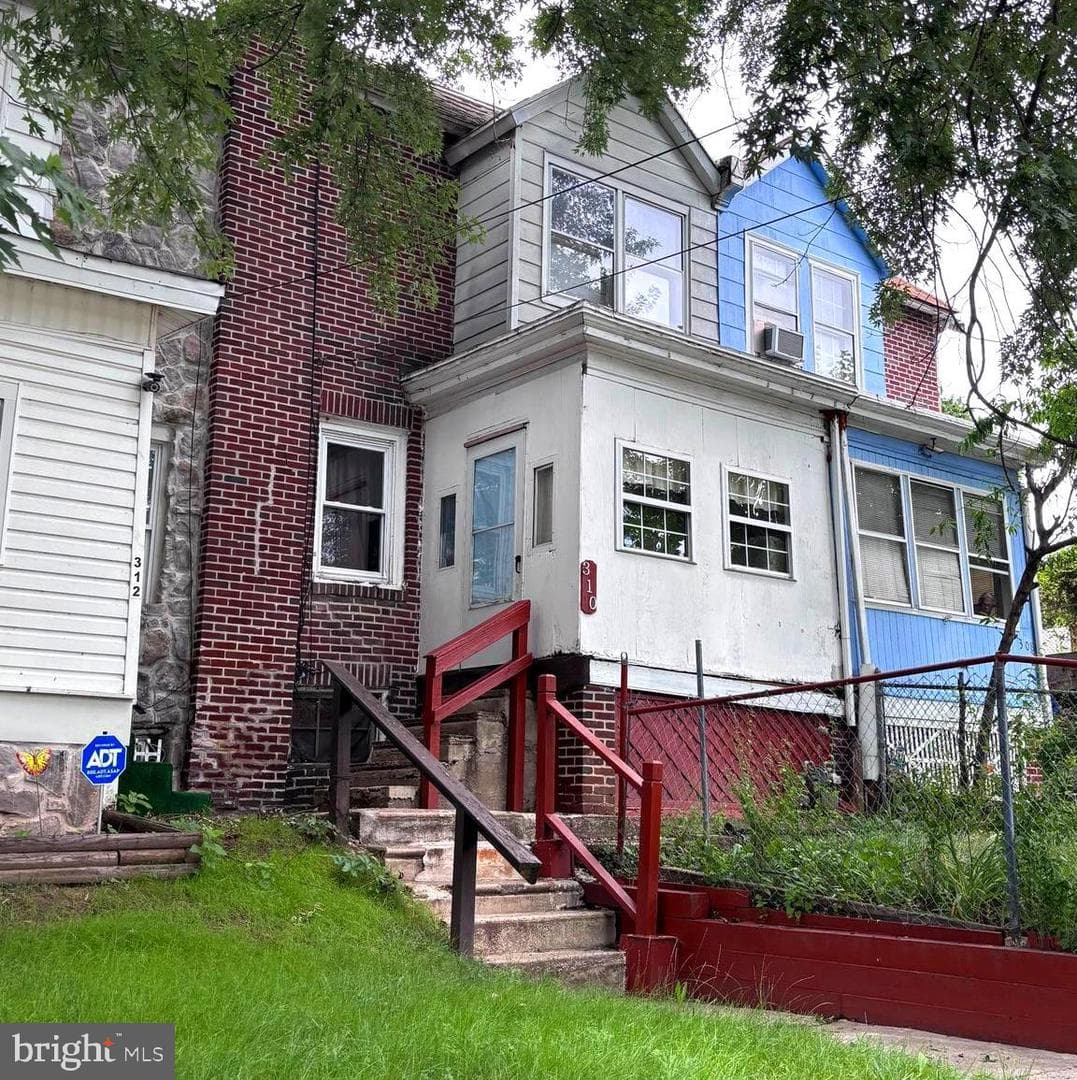 310 W 15th Street, Chester