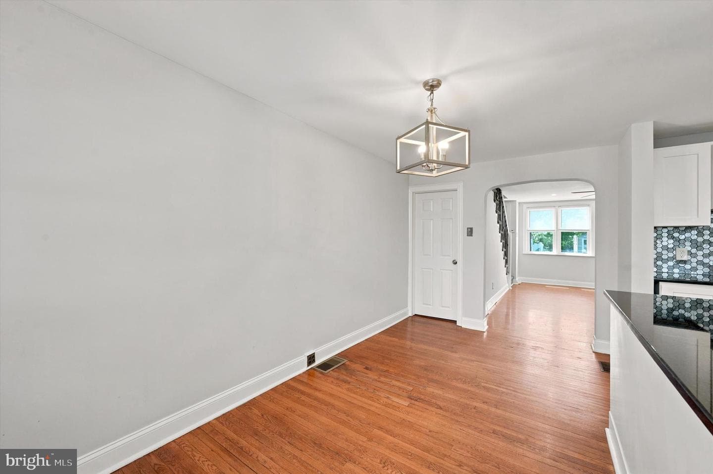 345 Westmont Drive photo 10