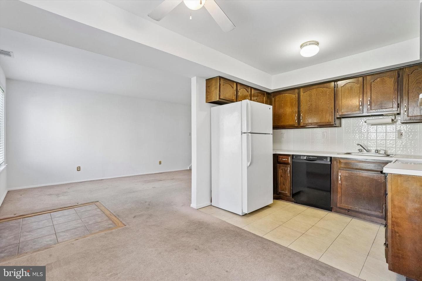5200 Hilltop Drive #e17 photo 9