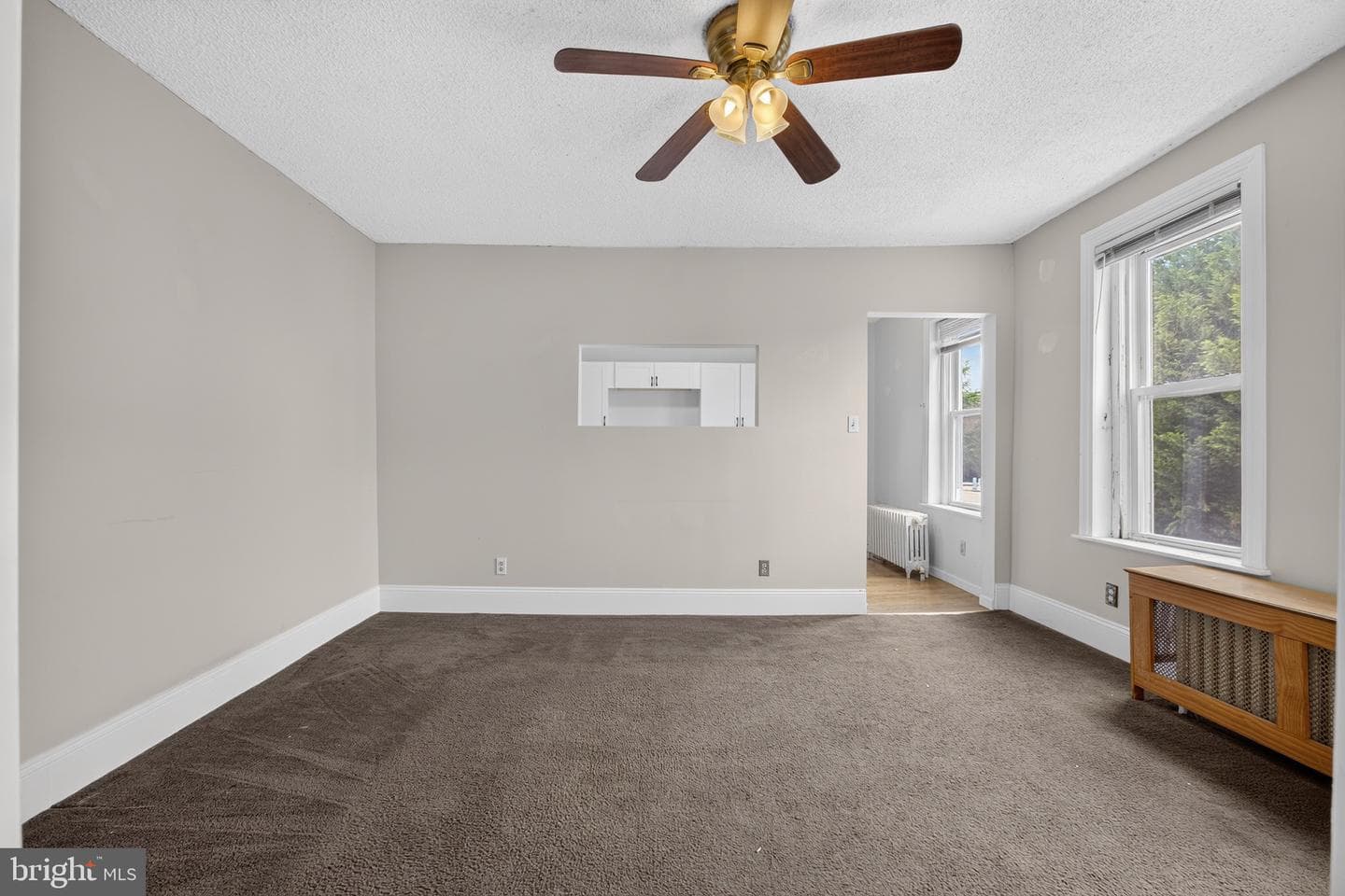 1245 E 11th St photo 7