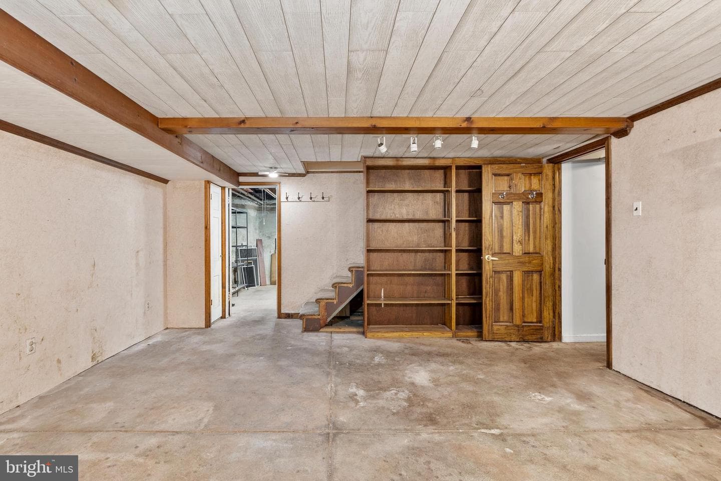2926 Belmont Avenue photo 25
